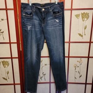 WHBM Mid Rise Destructed Girlfriend Slim Jeans w/Decorative Pockets. Sz. 12